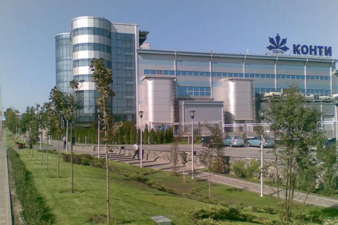 Ізоляція повітроводів на заводі Конті